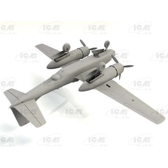 ICM 48288 - 1/48 A-26C-15 Invader with pilots and ground personnel, scale plastic model kit