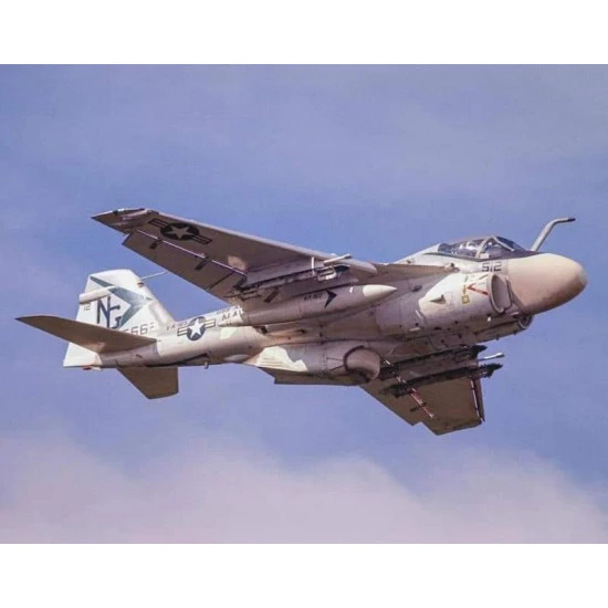 CAT4-R48072 - 1/48 A-6C Intruder TRIM pod. Accessoriess for airplane