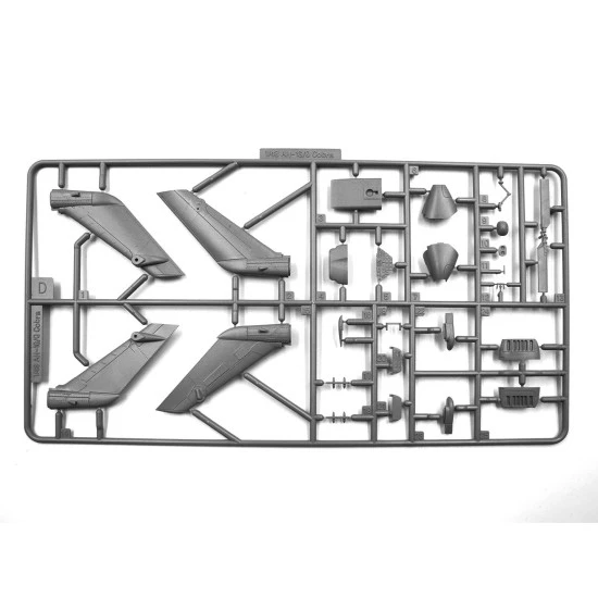 ICM 48299 - 1/48 - AH-1G Arctic Cobra, US Helicopter. Plastic model kit