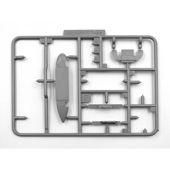 ICM 48299 - 1/48 - AH-1G Arctic Cobra, US Helicopter. Plastic model kit