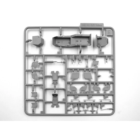 ICM 48299 - 1/48 - AH-1G Arctic Cobra, US Helicopter. Plastic model kit