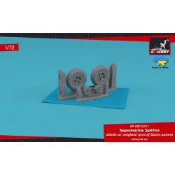 Armory AW72426 1/72 Supermarine Spitfire wheels w/ weighted tyres of block pattern & 4-spoke hubs