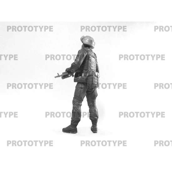 ICM 16104 - 1/16 - Soldier of the Armed Forces of Ukraine Plastic model kit