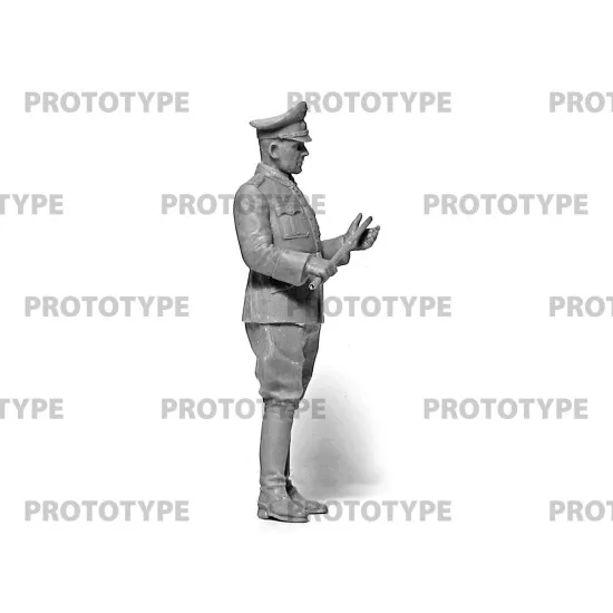ICM 24020 - 1/24 - WWII German Staff Personnel, Plaastic model figures