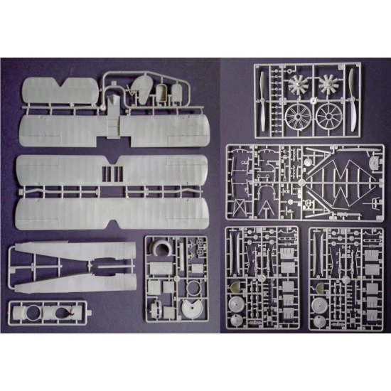 Roden 635 - 1/32 - Sopwith 11/2 Strutter two seat fighter. Plastic model kit