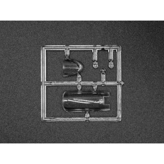 ICM 72143 1/72 Radar Hunter MiG-29 9-13 Ukrainian Fighter with HARM missiles