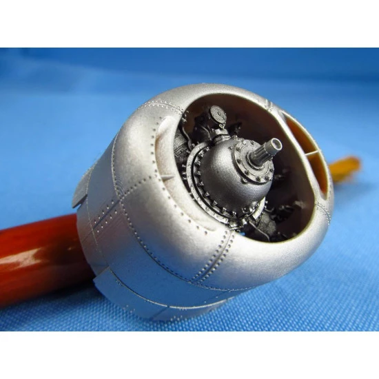 Metallic Details MDR48198 1/48 B-24 Liberator. Cowlings with engines Upgrade set