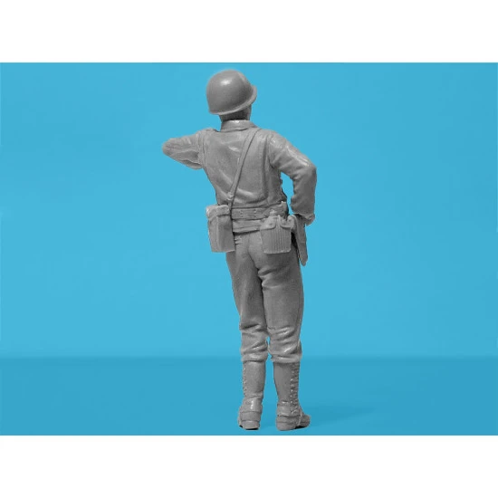 ICM 35599 - 1/35 WWII US Military Patrol. G7107 with MG M1919A4 4 figure + truck