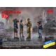 Icm 35751 1/35 Journalists In War Plastic Model Kit 4 Figures