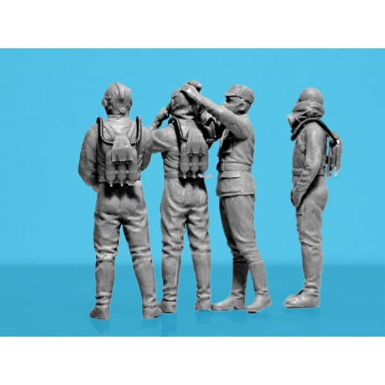 Icm 35906 1/35 Chornobyl 6 Feat Of Divers 4 Figures Plastic Model Kit Scale