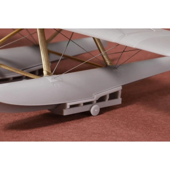 Sbs 72071 1/72 Macchi M 39 Beaching Gear Set For Sbs Model Kit Resin Model Kit