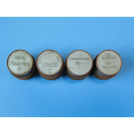 Eureka E-011 1/35 German 200 L Fuel Drums Set 1 Resin 4 Pcs Eureka E-011 1/35 German 200 L Fuel Drums Set 1 Resin 4 Pcs