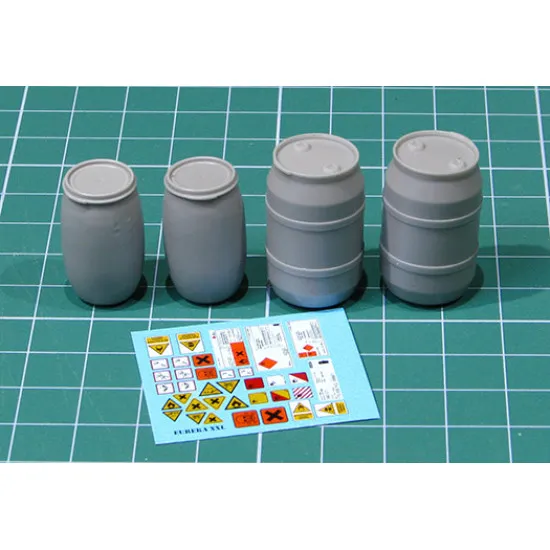 Eureka E-039 1/35 Plastic Chemical Storage Drums Set 1 4pcs W/Decal