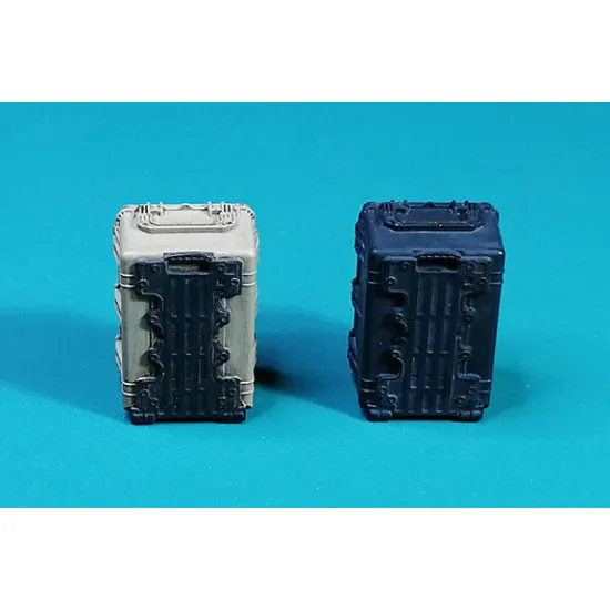 Eureka E-062 1/35 Modern Us Army Pelican 1660 Protector Case Equipment