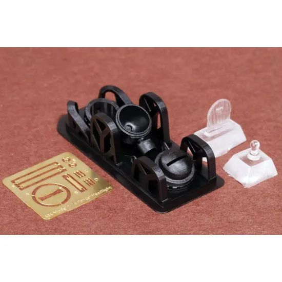 Sbs 16017 1/16 Sd Kfz 171 Panther G Panzer Head Light Resin And Photo-etched