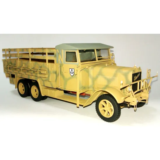 Henschel 33D1, WWII German Army Truck 1/35 ICM 35466