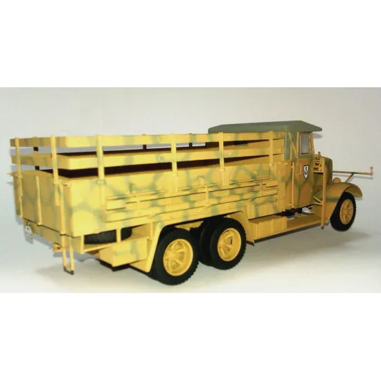 Henschel 33D1, WWII German Army Truck 1/35 ICM 35466