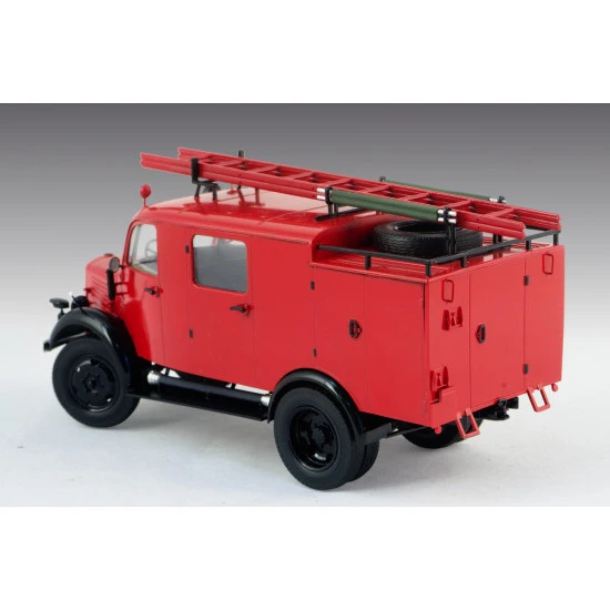L1500S LF 8, German Light Fire Truck 1/35 ICM 35527