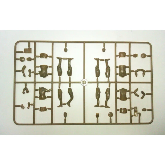 Soviet Staff Personnel (1943-1945) 1/35 ICM 35612