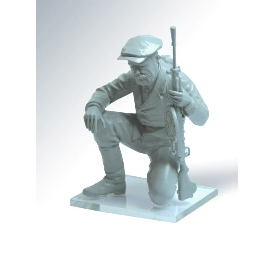WWII Soviet Partisans 1/35 ICM 35631