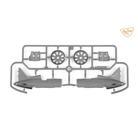 Clear Prop 4813 1/48 I 16 Type 5 In The Sky Of China Plastic Model Aircraft