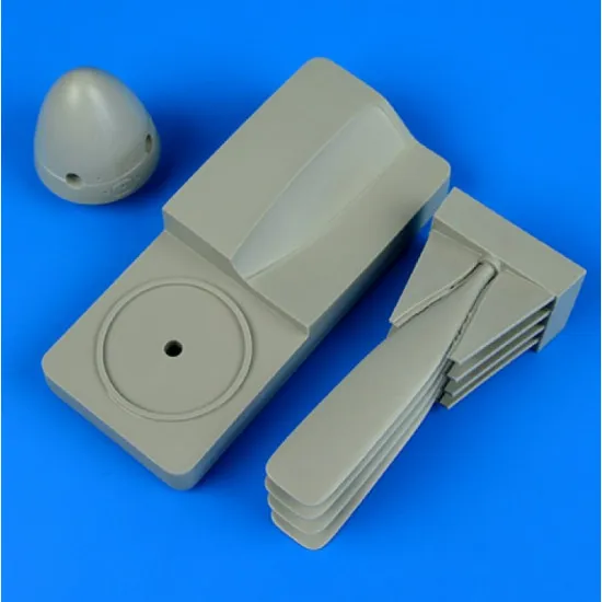 Quickboost 32144 1/32 P-51d/K Mustang Propeller With Tool Accessories For Aircraft