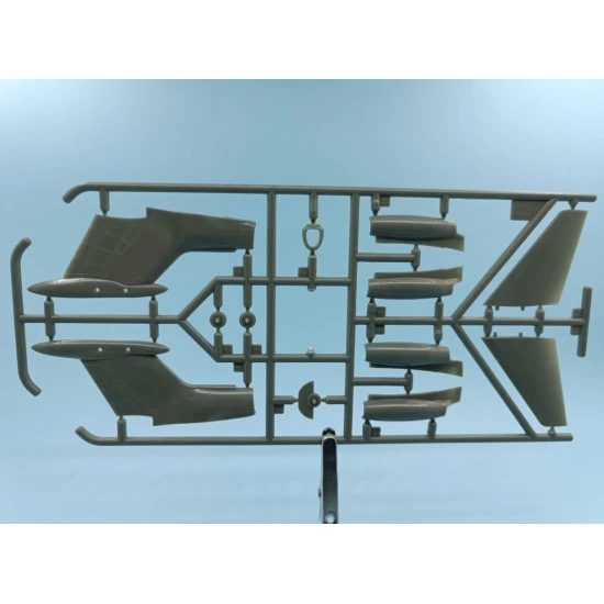 X-scale 144003 1/144 Hs 121 Trident 1c Narrow Body Passenger Airliner