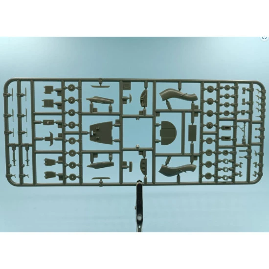 X-scale 144003 1/144 Hs 121 Trident 1c Narrow Body Passenger Airliner