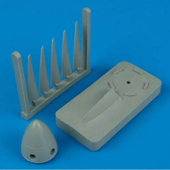 Quickboost 48194 1/48 Spitfire Mk Xiv Propeller With Tool For Academy