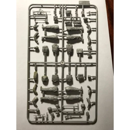 Master Box 3512 1/35 Wwii British Troops, Caen, 1944 Plastic Model Kit