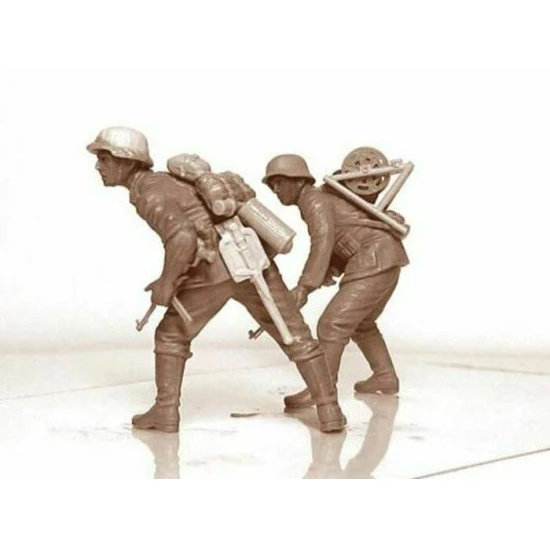 Master Box 3540 1/35 German Signals Personnel Stalingrad 1942 Model Kit