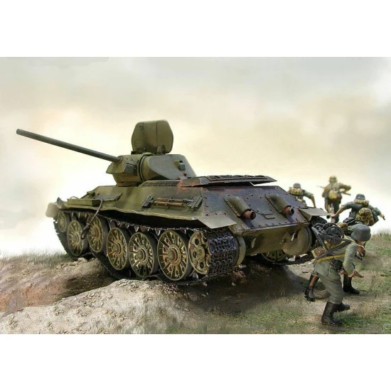 Master Box 3540 1/35 German Signals Personnel Stalingrad 1942 Model Kit