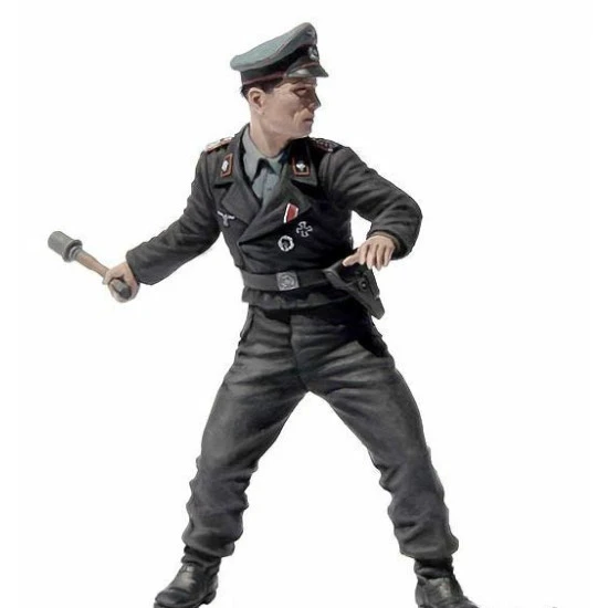 Master Box 3536 1/35 German Tank Crew Kursk 1943 Plastic Figures Kit