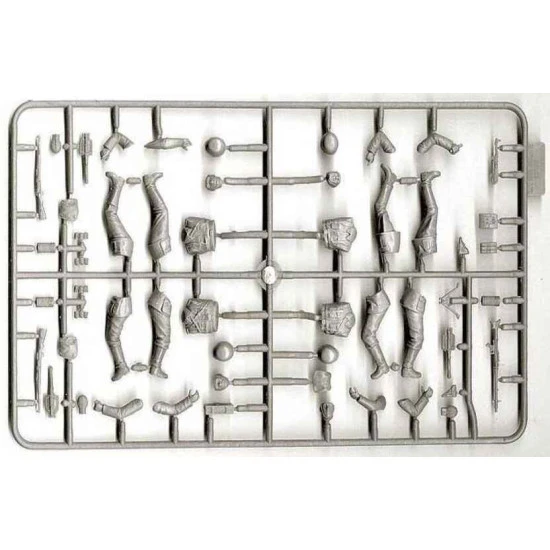 Master Box 3518 1/35 German Panzergrenadiers 7 Plastic Figures Kit