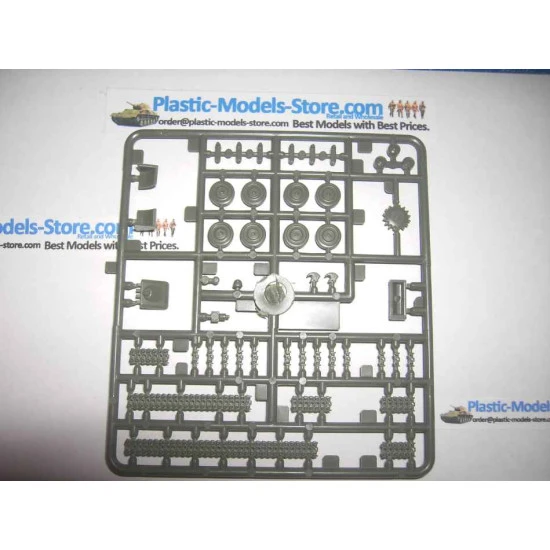 Soviet ZSU-37 antiaircraft self-propelled plant (1944) WWII 1/72 UM 309