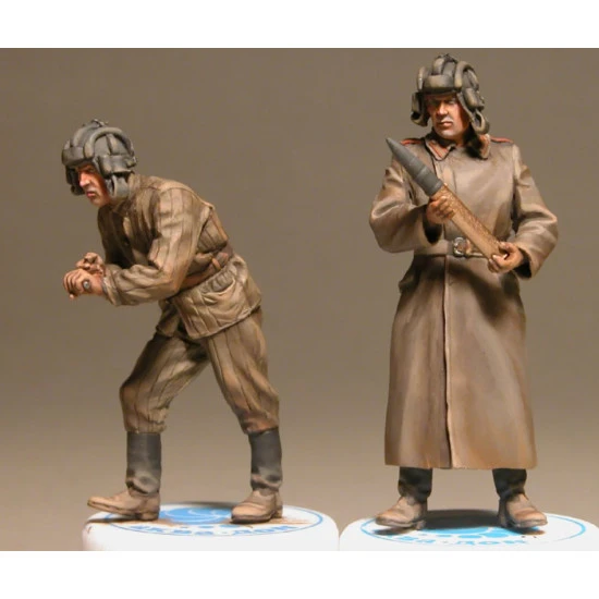 Miniart 35037 1/35 Soviet Self Propelled Gun Crew Plastic Figures Kit