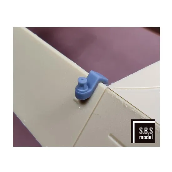 Sbs 3d034 1/35 Radio Equipment For Sd.kfz. 251/1 Fusprech.f 1943 Resin Model Kit