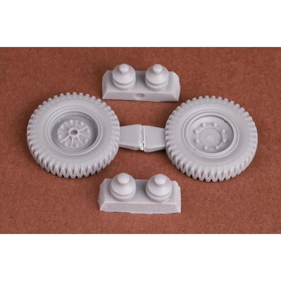 Sbs 35046 1/35 Sd.kfz 11 / 251 Front Wheel Set Regular Pattern Sagged