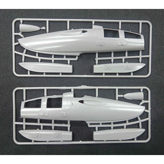 Mikro Mir 35-029 1/35 Crusader K6 Jet Powered Wsr Boat. Plastic Model Kit