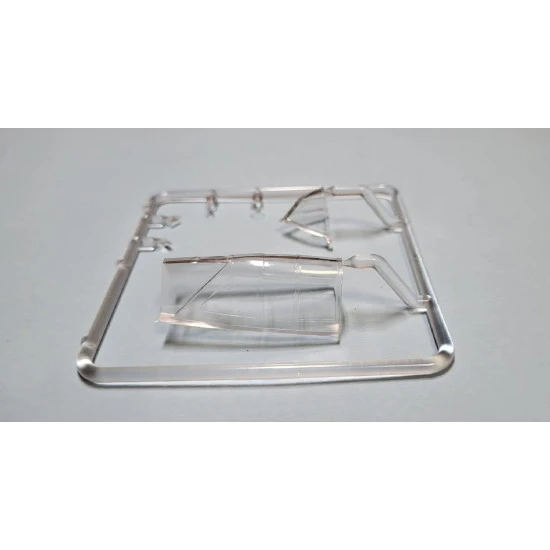 Dora Wings 48054 1/48 Republic P-47c Thunderbolt With Ferry Tank