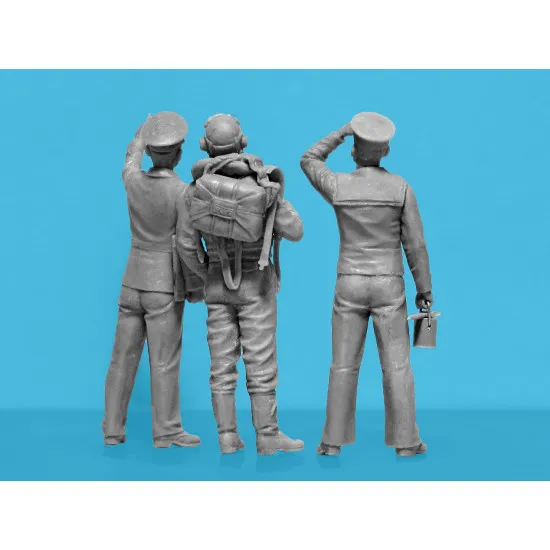 Icm 32118 1/32 Pilots Of British Naval Aviation Wwii 3 Figures Plastic Kit