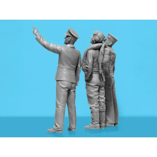 Icm 32118 1/32 Pilots Of British Naval Aviation Wwii 3 Figures Plastic Kit