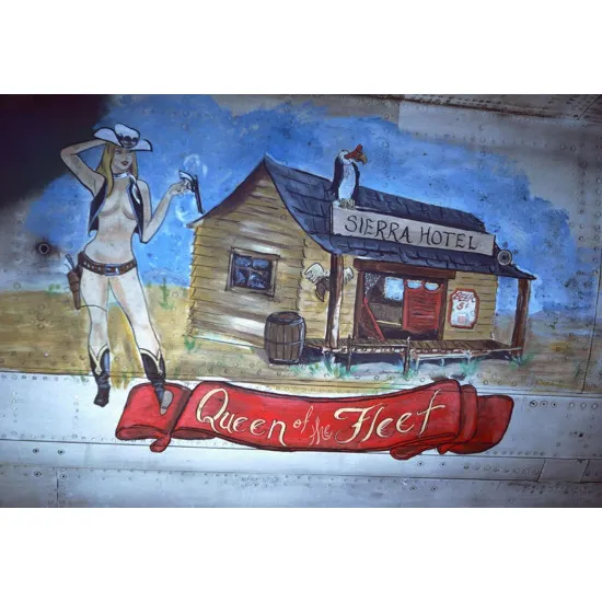 Kits World Kw172152 1/72 Decal F-105d Thunderchiefs Cherry Girl Queen Of The Fleet