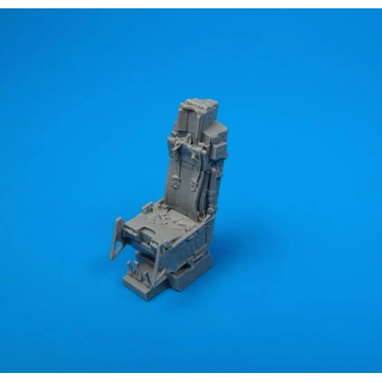 Quickboost 48002 1/48 F-16a/C Fighting Falcon Ejection Seat With Safety Belts