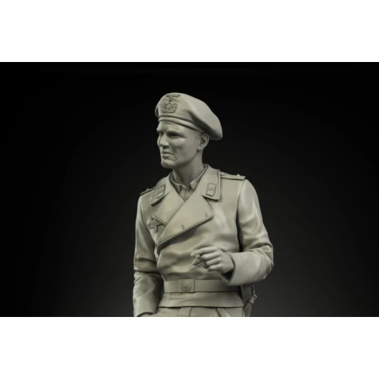 Panzer Art Fi35-017 1/35 German Tanker Early War Period 1939-40 No 2 Resin Model