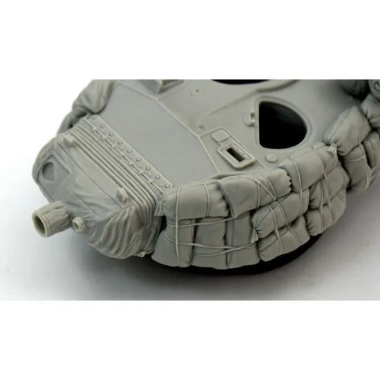 Panzer Art Re35-480 1/35 M-41 Walker Bulldog With Sandbags Armor Accessories Kit