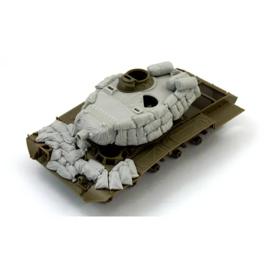 Panzer Art Re35-480 1/35 M-41 Walker Bulldog With Sandbags Armor Accessories Kit