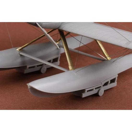 Sbs 48084 1/48 Macchi M 39 Beaching Gear Set For Sbs Model Kit