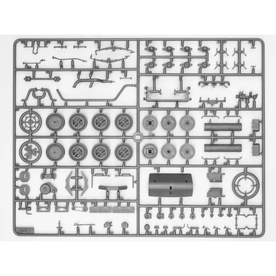 Icm 24024 1/24 Type G4 With Mg 34 And German Staff Personnel Plastic Model Kit