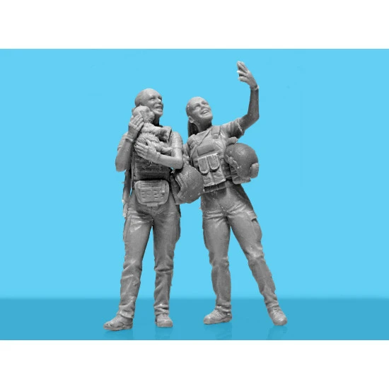 Icm 35755 1/35 War Has No Gender Servicewomen Of The Armed Forces Of Ukraine